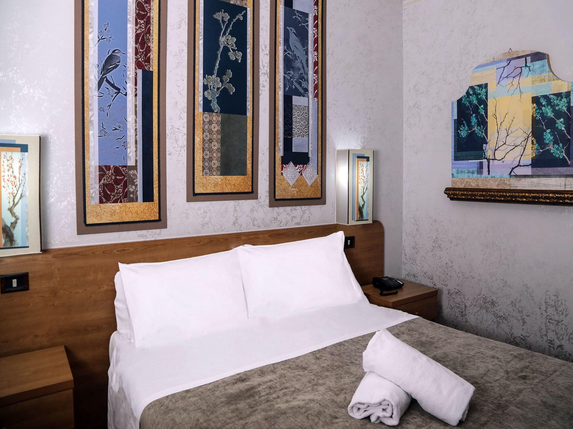 Roma Room Hotel Екстер'єр фото