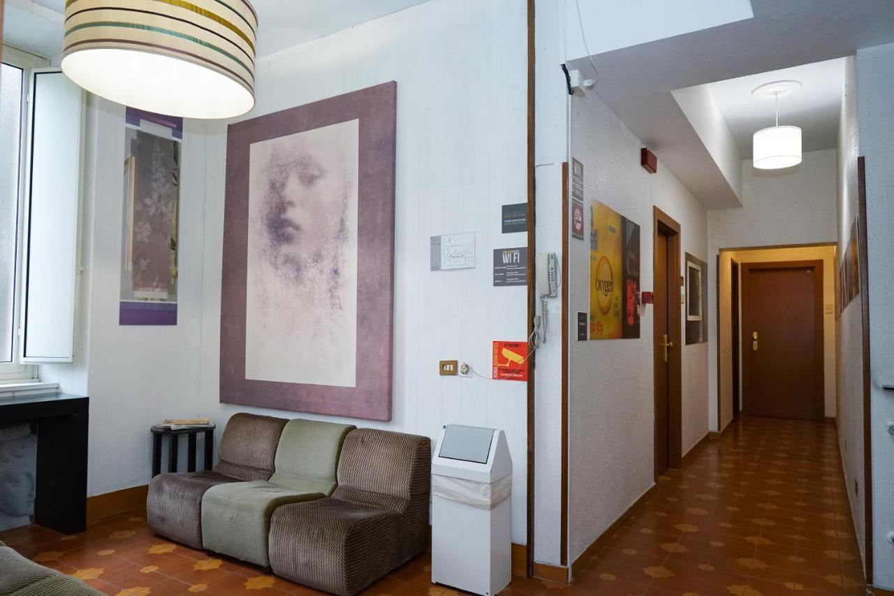 Roma Room Hotel Екстер'єр фото