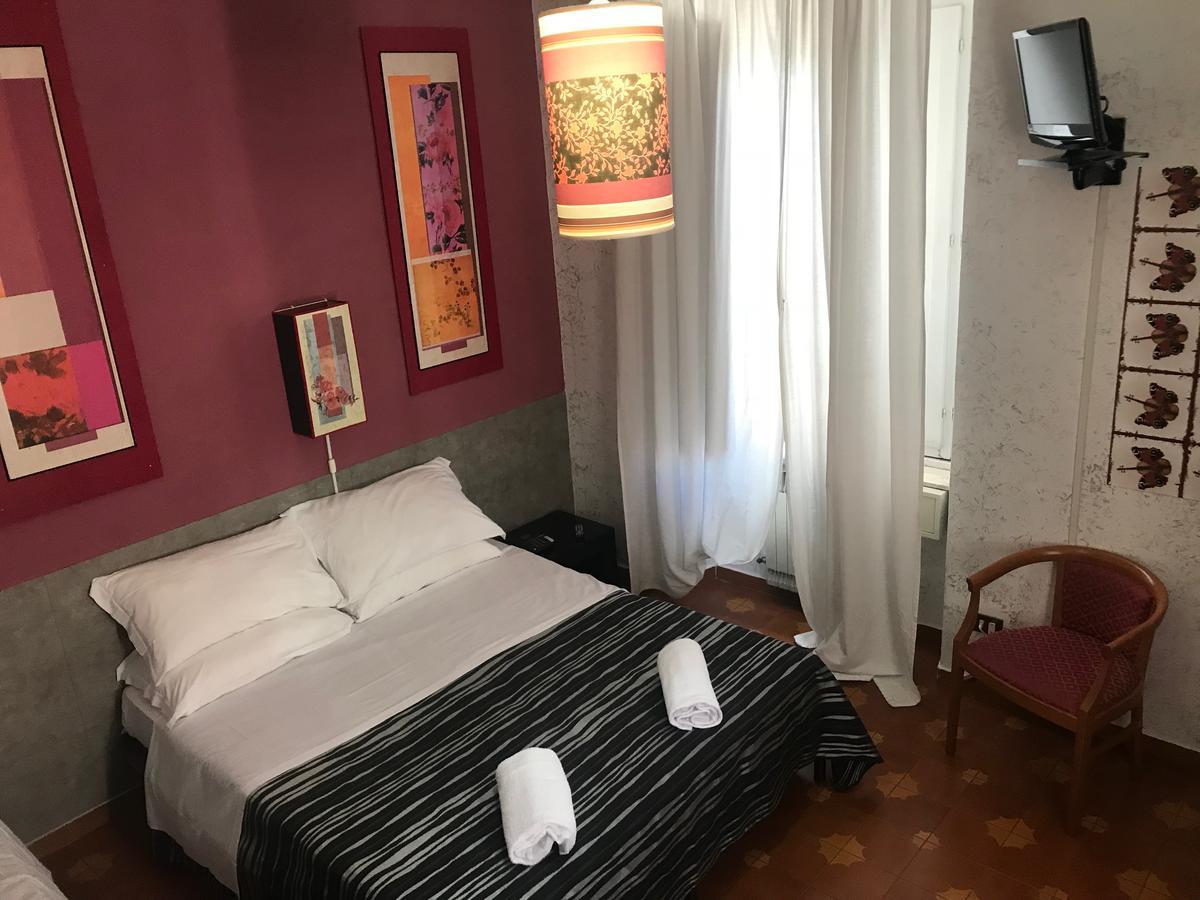 Roma Room Hotel Екстер'єр фото